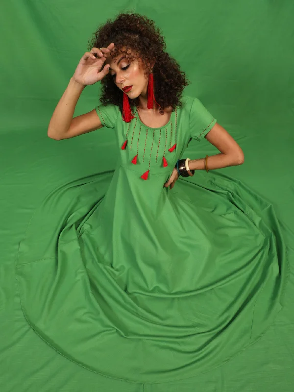 Women's Green Maxi Dress With Thread Worked Yoke - Aks