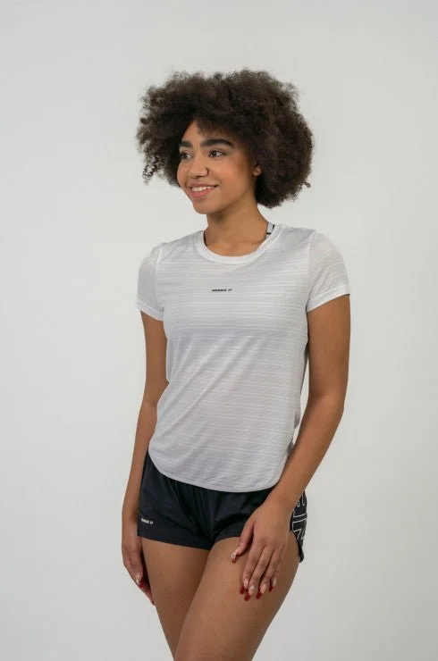 Nebbia Fit Activewear T-Shirt airy with Reflective Logo - White