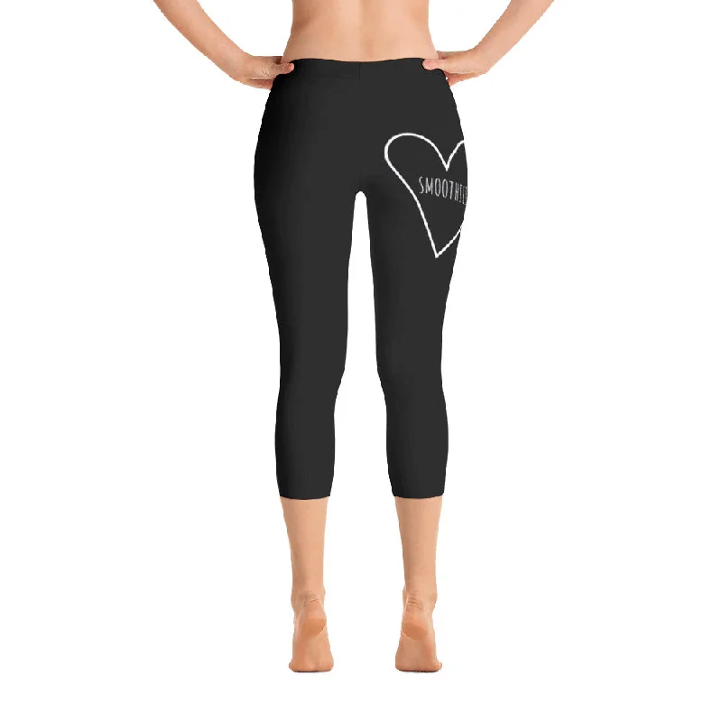 Crave the Day - Love Smoothies Heart: Black Ladies Tight Capri Leggings