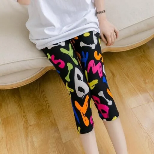 Floral Printing Capris Leggings Lady's Casual Stretched Graffiti Tie dyed Elastic Cropped Trousers Summer Women Legging Fashionable Fitted Workout Leggings Floral Printing Capris Leggings Lady's Casual Stretched Graffiti Tie dyed Elastic Cropped Trousers Summer Women Legging Fashionable Fitted Workout Leggings