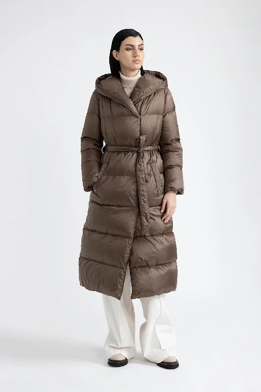 Long goose down jacket with hood and belt