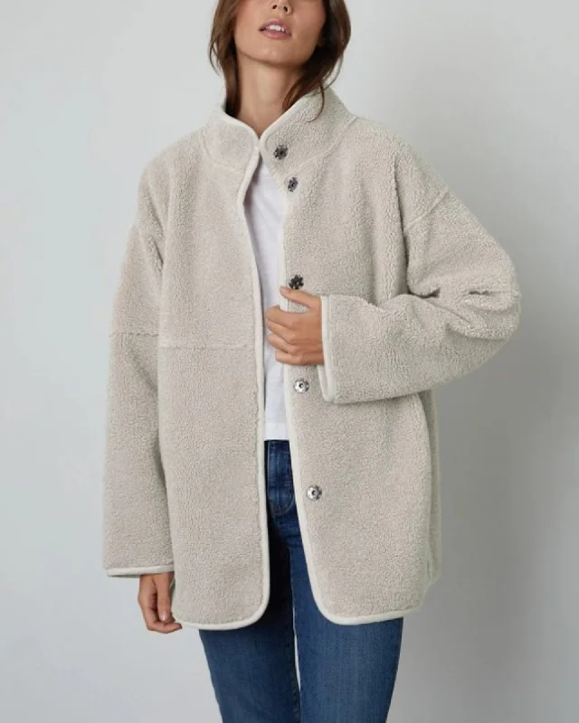 "Albany Reversible" Faux Shearling Jacket Nylon Fabric Polyester Fabric Spandex Fabric "Albany Reversible" Faux Shearling Jacket Nylon Fabric Polyester Fabric Spandex Fabric