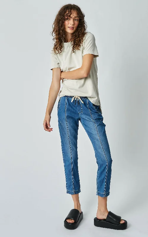 Lounger Denim Jeans Trendy Classic Fit Jeans