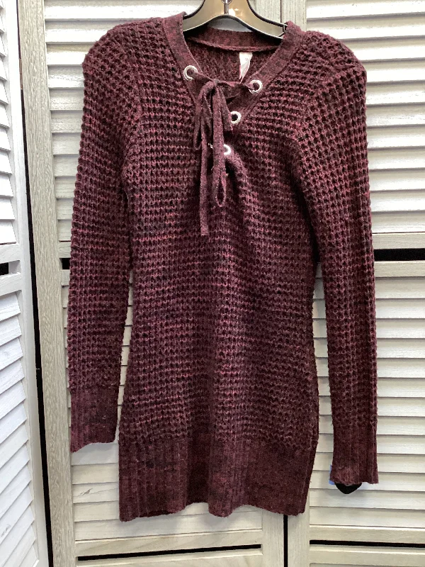 Dress Sweater By No Boundaries In Maroon, Size: S High Neck Crew Neck V-Neck